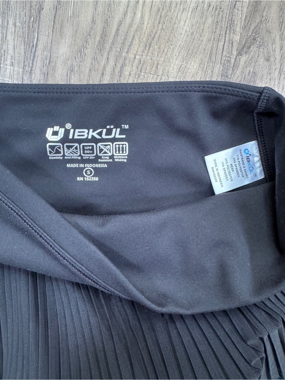 IBKUL Black Pleated Tennis Skort with Built-In Shorts S - Picture 7 of 13